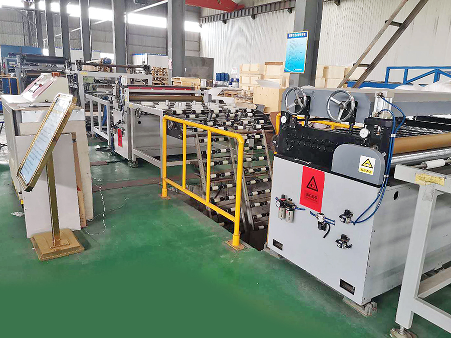 橫剪線-厚度0.1-0.8mm，寬度400-1200mm，長度公差±0.5mm，對角線公差±0.25mm，生產(chǎn)能力400噸/月